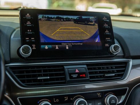 Used 2020 Honda Accord Sport image 16