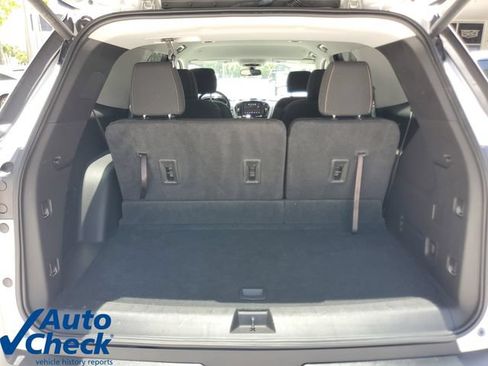 Used 2019 Chevrolet Traverse LT FWD image 11