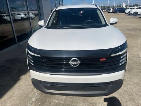 Used 2025 Nissan Kicks SR FWD image 6
