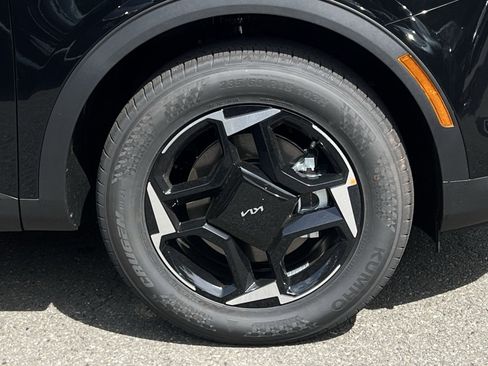 New 2026 Kia Sportage EX AWD/4WD image 17