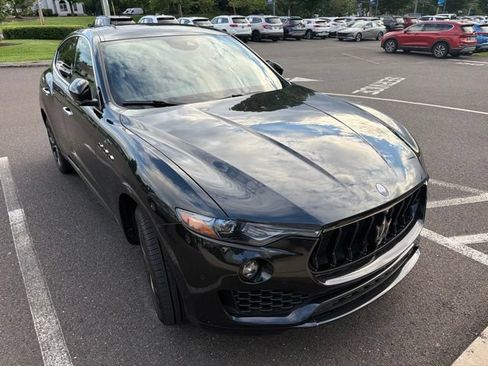 Used 2024 Maserati Levante GT Ultima AWD/4WD image 15