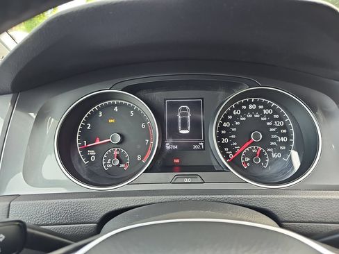 Used 2017 Volkswagen Golf Alltrack SE AWD/4WD image 15