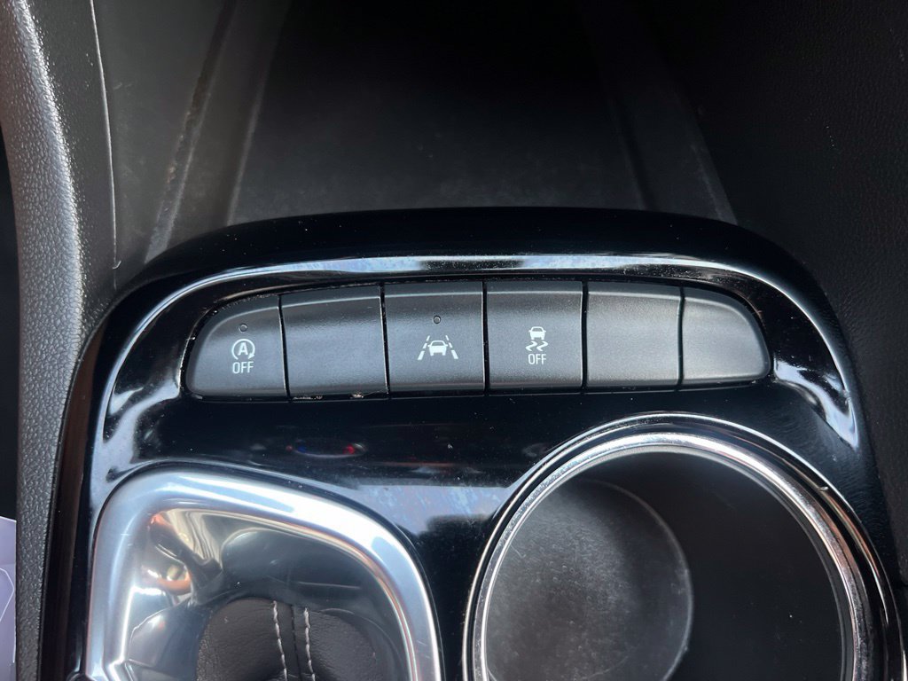 Used 2024 Buick Encore GX Sport Touring FWD image 46