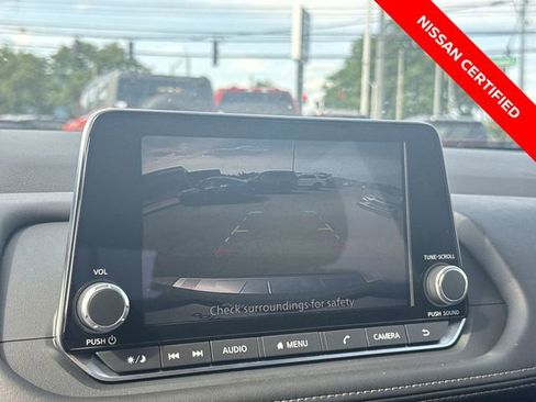 Certified 2026 Nissan Rogue SV AWD/4WD image 17