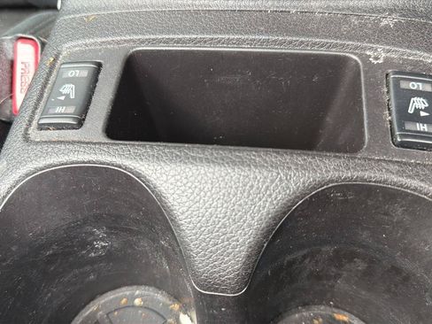 Used 2016 Nissan Rogue SV w/ SV Premium Package FWD image 15