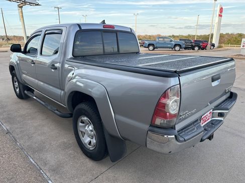 Used 2014 Toyota Tacoma PreRunner image 5