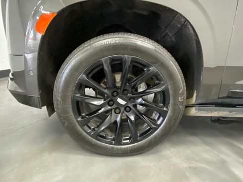 Used 2021 Cadillac Escalade ESV Sport Platinum w/ LPO, ONYX Package image 16