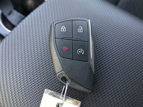 Used 2025 Chevrolet Equinox LT image 35