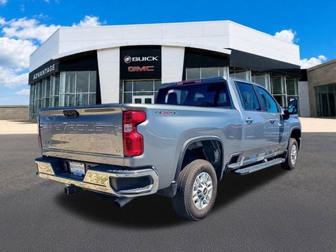 Used 2025 Chevrolet Silverado 2500 LT w/ Convenience Package AWD/4WD image 8