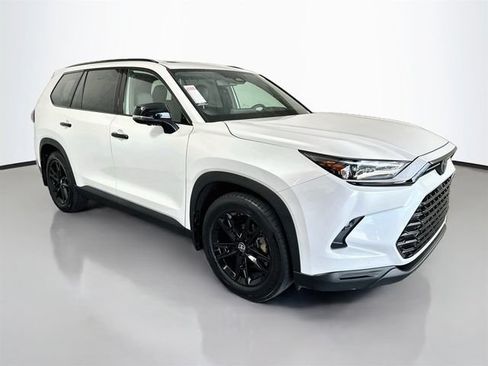 Used 2025 Toyota Grand Highlander AWD Hybrid image 2