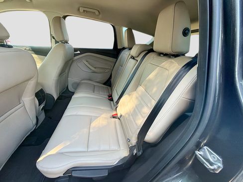 Used 2019 Ford Escape SEL image 22