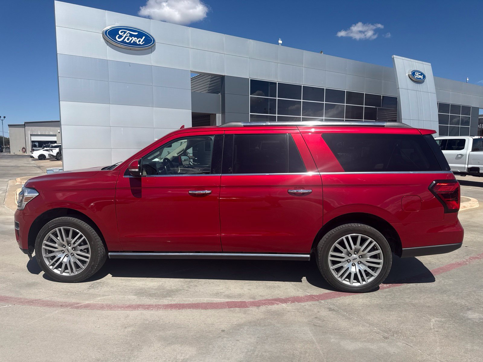 Certified 2022 Ford Expedition Max Limited RWD image 8