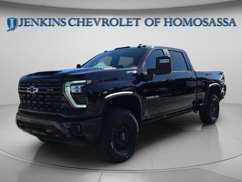 Used 2026 Chevrolet Silverado 2500 ZR2 AWD/4WD image 3
