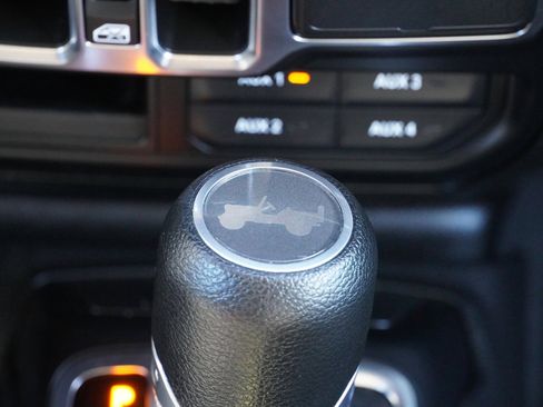 Used 2023 Jeep Wrangler Unlimited image 36