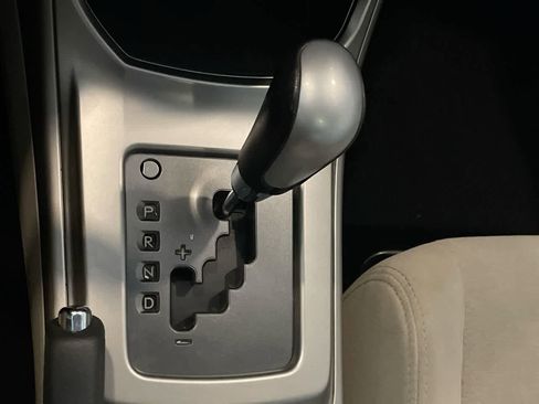 Used 2010 Subaru Impreza 2.5i Premium image 18