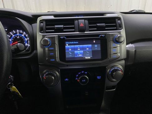 Used 2017 Toyota 4Runner SR5 image 18