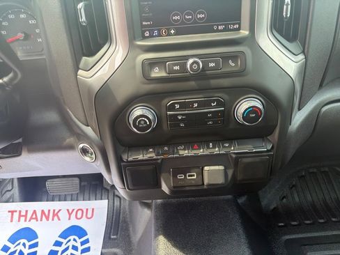 Certified 2025 Chevrolet Silverado 1500 W/T RWD image 19