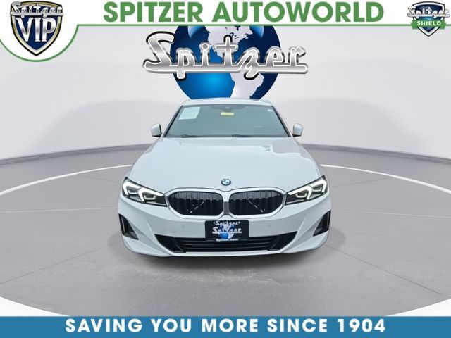 Used 2023 BMW 330i xDrive Sedan w/ Premium Package AWD/4WD image 4