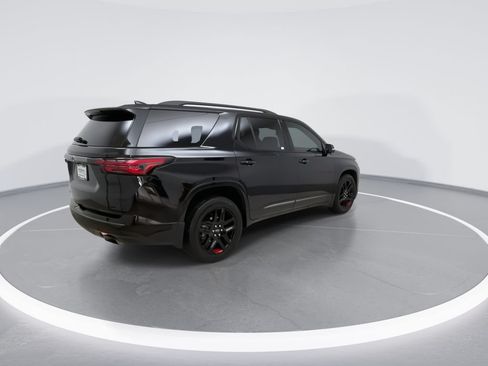 Used 2022 Chevrolet Traverse Premier w/ Redline Edition AWD/4WD image 8