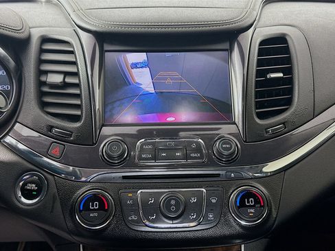 Used 2015 Chevrolet Impala LTZ FWD image 14
