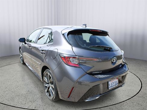 Used 2021 Toyota Corolla XSE FWD image 6