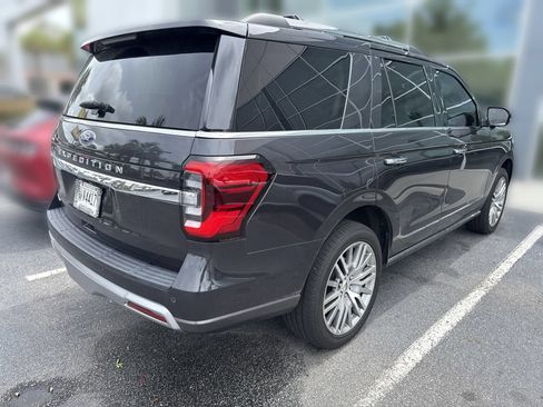 Used 2023 Ford Expedition Limited RWD image 4
