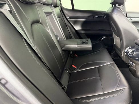 Used 2023 Alfa Romeo Stelvio Sprint RWD image 30