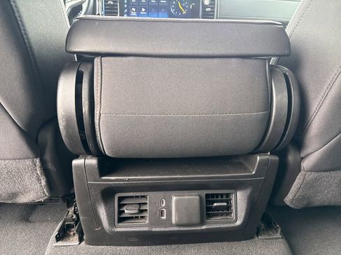 Used 2024 Chevrolet Silverado 1500 LT image 30