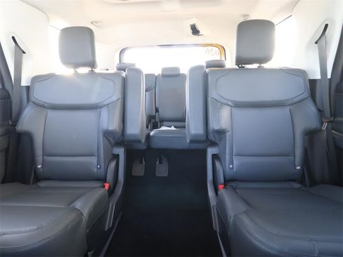 New 2026 Ford Expedition Active image 8