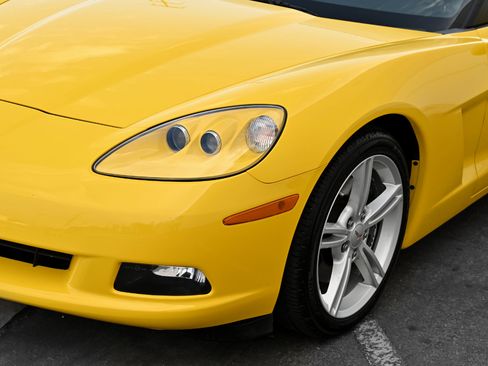 Used 2008 Chevrolet Corvette Coupe image 24