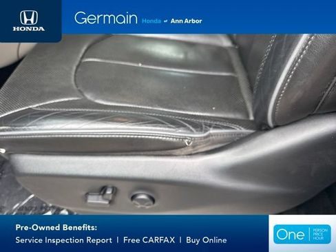 Used 2019 Chrysler Pacifica Limited FWD image 27