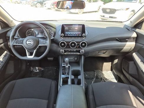 Used 2025 Nissan Sentra SV FWD image 22