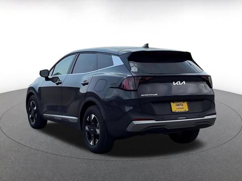 Used 2026 Kia Sportage LX FWD image 9