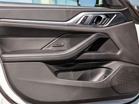 Used 2023 BMW i4 eDrive40 image 21