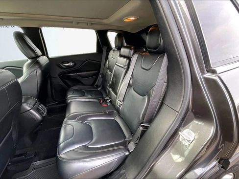 Used 2016 Jeep Cherokee Limited AWD/4WD image 27