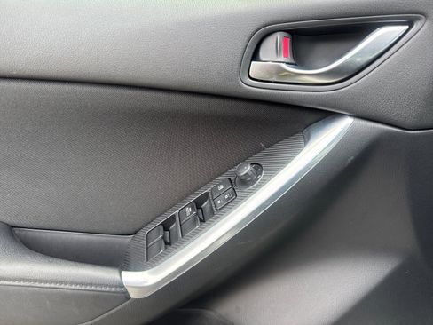 Used 2016 MAZDA CX-5 Touring image 11