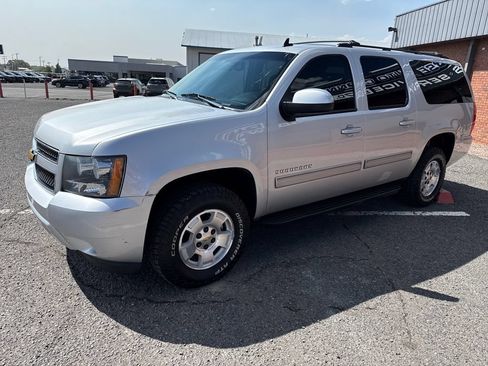 Used 2014 Chevrolet Suburban LS AWD/4WD image 2