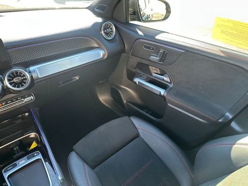 Used 2025 Mercedes-Benz GLB 35 AMG 4MATIC image 25