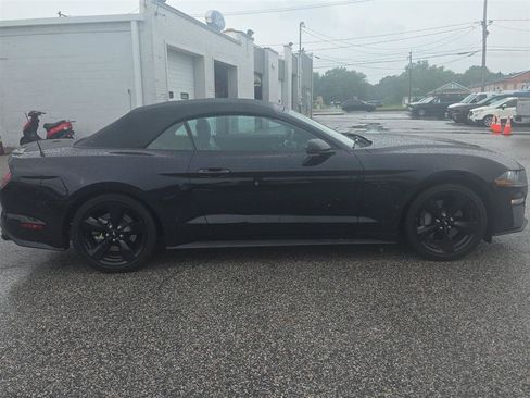 Used 2023 Ford Mustang GT Premium w/ Equipment Group 401A RWD image 7