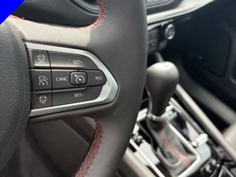 Used 2026 Jeep Compass Trailhawk w/ Sun, Sound & Navigation Group AWD/4WD image 15