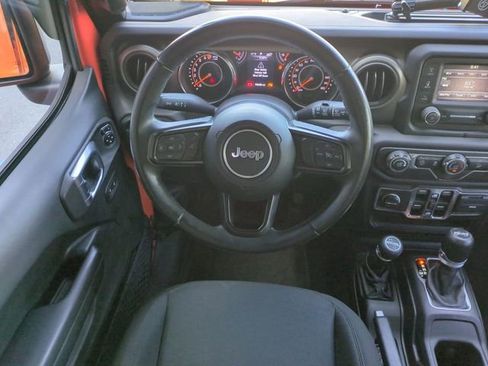 Used 2018 Jeep Wrangler Unlimited Sport S AWD/4WD image 16
