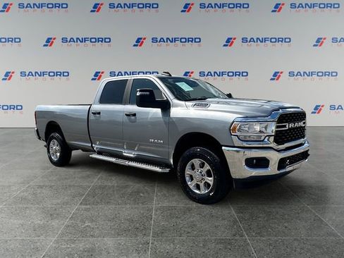 Used 2024 RAM 2500 Big Horn AWD/4WD image 7