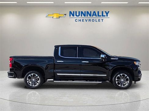 Certified 2024 Chevrolet Silverado 1500 High Country w/ Technology Package image 6