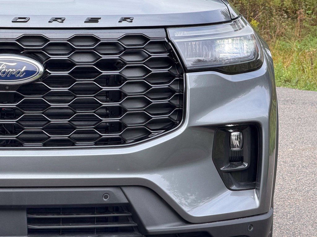 New 2026 Ford Explorer ST-Line AWD/4WD image 2