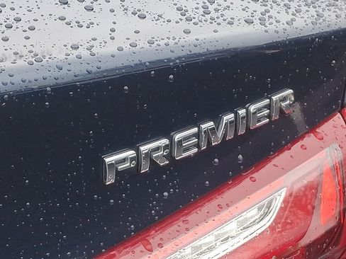 Used 2022 Chevrolet Malibu Premier image 32