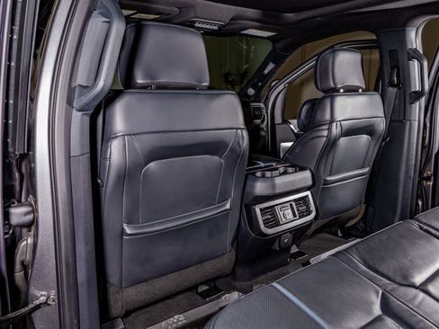 Used 2025 Ford F350 Platinum w/ FX4 Off-Road Package image 34