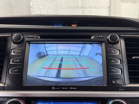 Used 2018 Toyota Highlander XLE FWD image 51