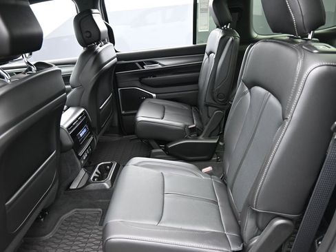 New 2026 Jeep Grand Wagoneer 4WD image 14
