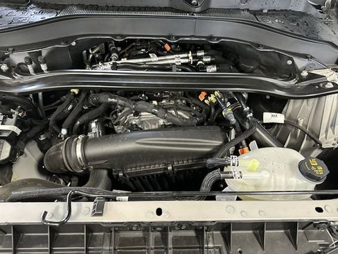 Certified 2025 Ford Explorer ST-Line image 41