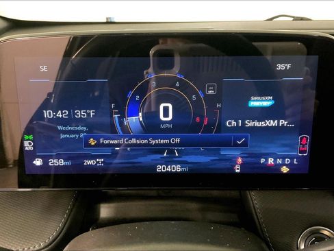 Used 2025 Chevrolet Equinox LT w/ Safety and Technology Package image 20